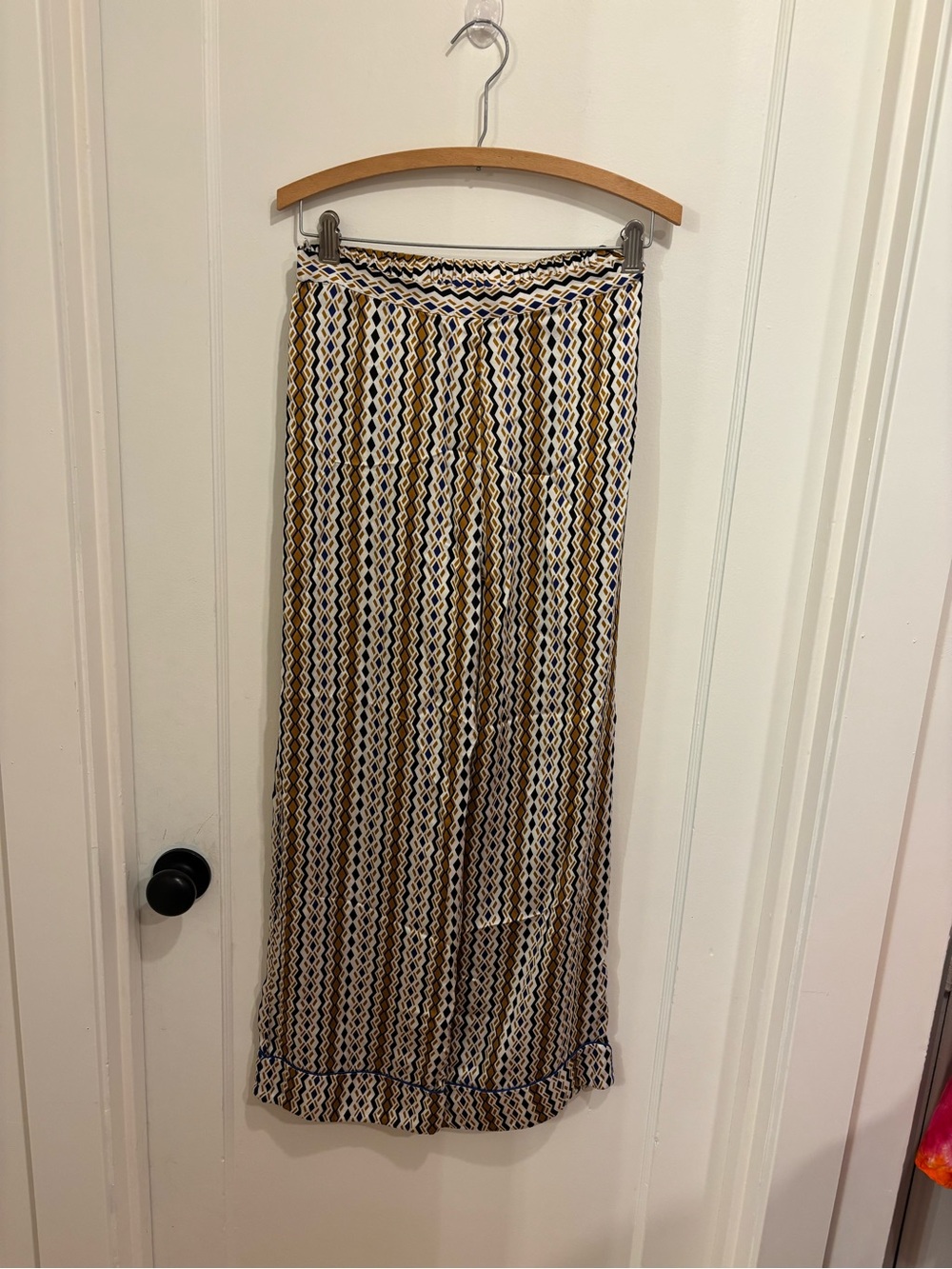 Women's Silk Graphic Print Pants in Navy & Mustard